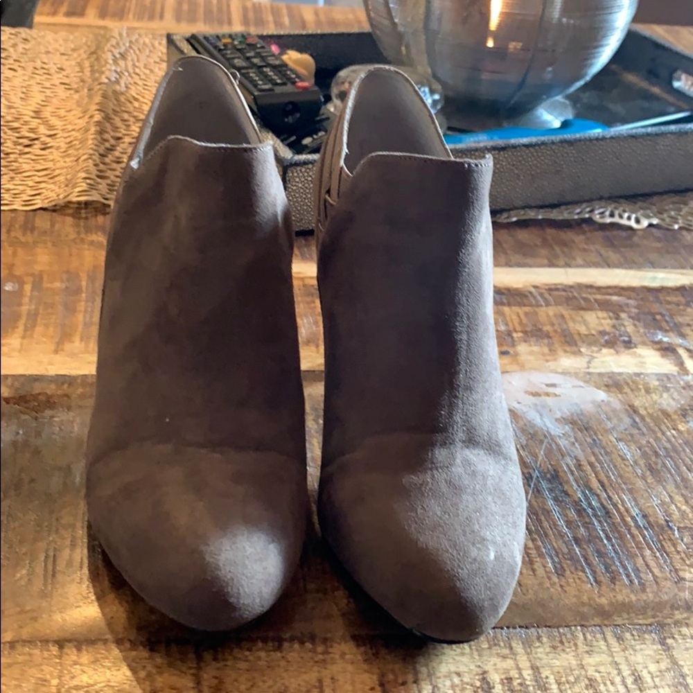 ME TOO ankle booties